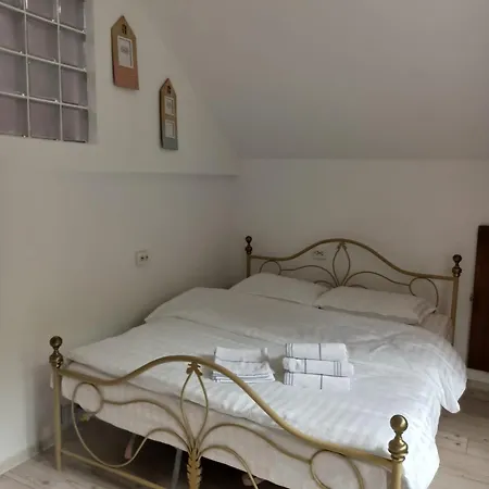 Casandi * Ciresu